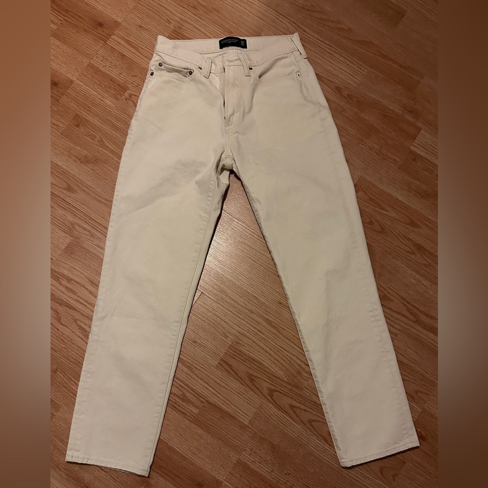 Cream Abercrombie Loose fit jeans